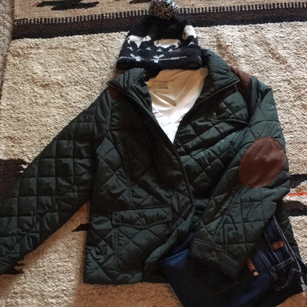 Hunter green puffy coat with elbow pads